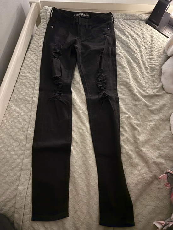 Express Denim - Express Women's Black Ripped Skinny Jeans